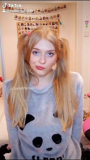 how naughty teens get ready for Christmas 😇 19