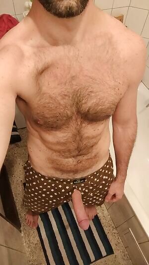 clean happy otter 😈