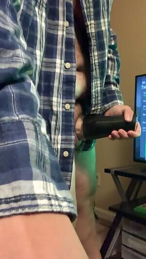 Just a quick fuck in my flannel