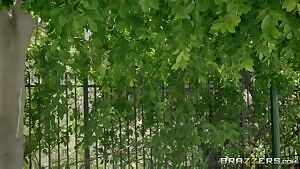 PornStarsLikeItBig - Nicole Aniston - Betting On The Backspin