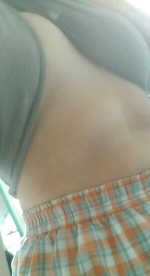 44f.. Happy titty-drop Tuesday 😽 love, HrhTigerLily 🐅💮