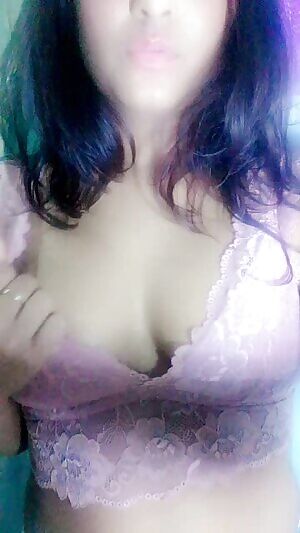 Hazy nipple-play!💜