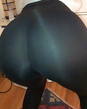 I Want To SLAP IT 🍑