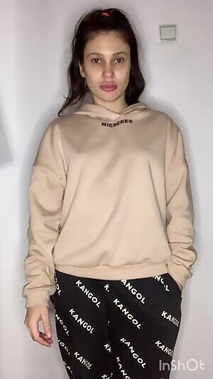 So easy put off my clothes 🤣