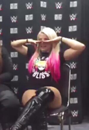 Alexa Bliss' sexy thighs