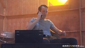 I Dream Of Gina - Gina Valentina