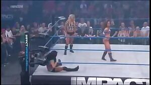 Brooke stinkface to Gail Kim