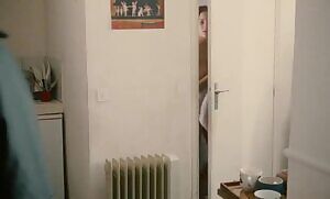 Marion Cotillard needs to work on her boob covering skills