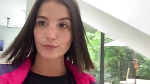 Flashing her titties