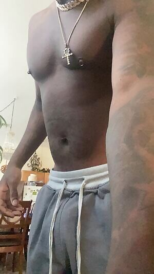 Requesting tha hawk hawk 3000 double handed vacuum cleaner with a side of bubble but and thick titties please?