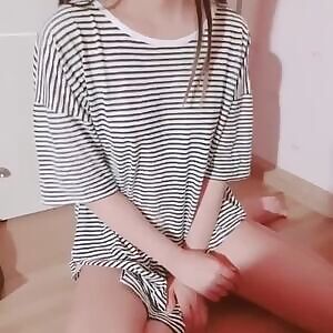 Hi ~ I came back! I am shy at ordinary times, but sometimes I want to be treated roughly ...haha and I wonder what your sex fantasy is !!!