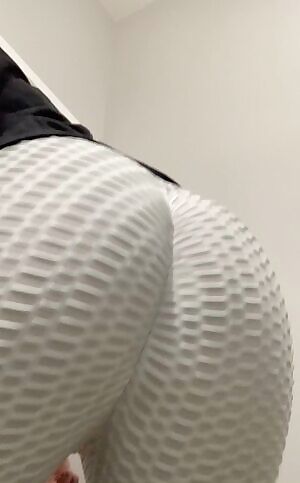 Tell me how you would fuck me 🤤