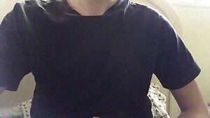 who wants a feel? 😘