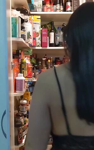 Can grab me the buns babe?