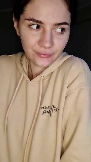 sorry i'm no makeup ... hope you like it 🥺