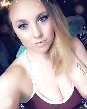 When the Wolf comes out to play with me i get all kinds of excited 🤤😈🤪 Happy New Year Everyone! Sound on songs suits perfectly.