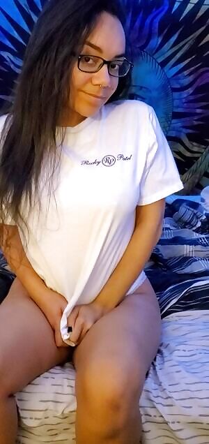 Thick thighs and soft tits