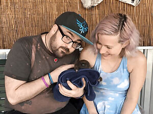 Hello to the 529 people online :)